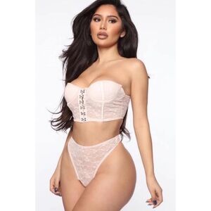 Fashion Nova 2 Piece Lace Bustier Set In Light Pink Color